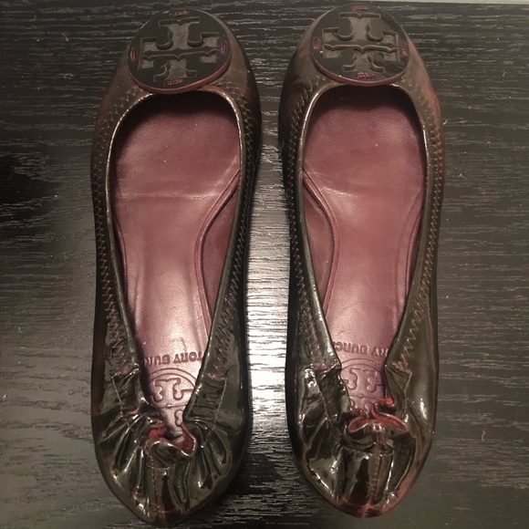Tory Burch Patent Leather Purple/Maroon Flats - Picture 4 of 7